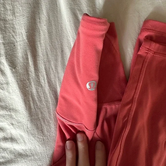 lululemon athletica Coral Leggings with side pockets - Picture 1 of 3
